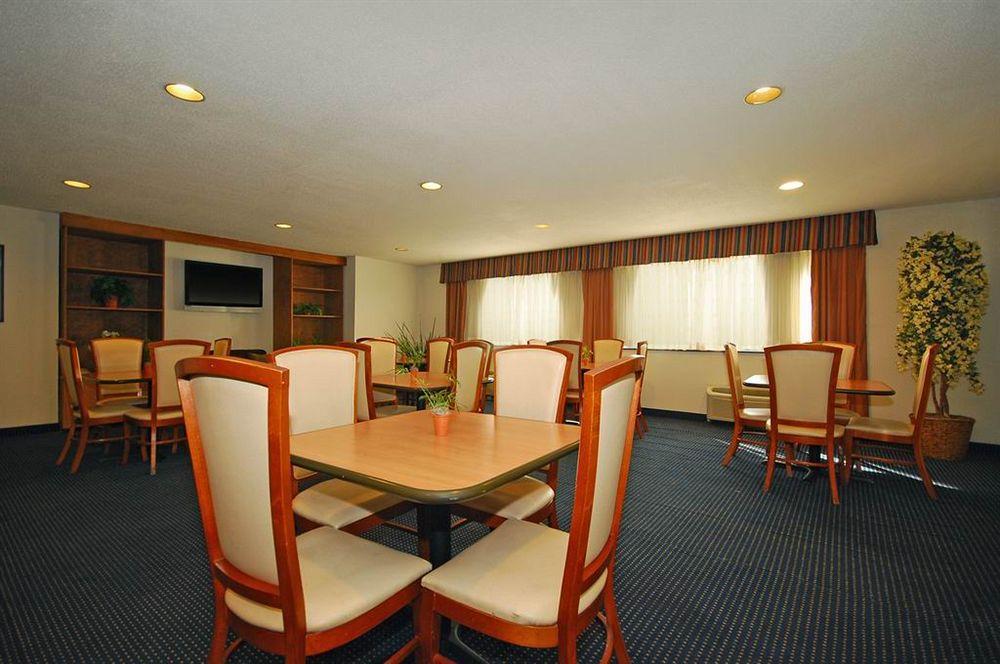 Inn Comfort - Richmond South 3*